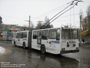 ЮМЗ Т1 №2038 на конечной пр. Победы, г. Харьков, 20.12.2007.